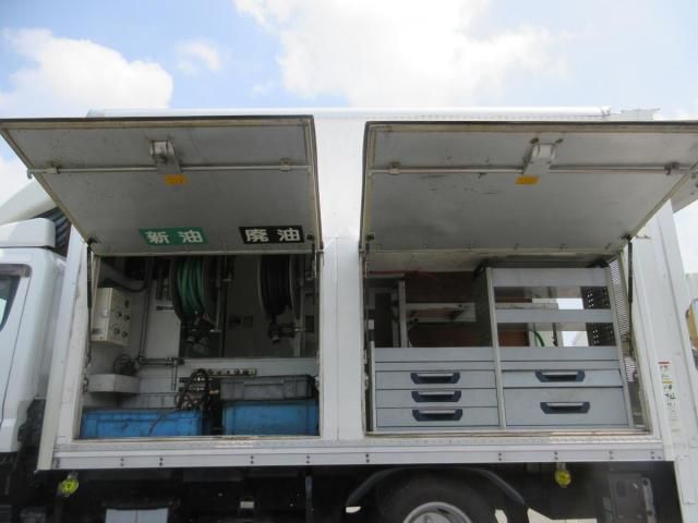 MITSUBISHI CANTER 2005 Image 31
