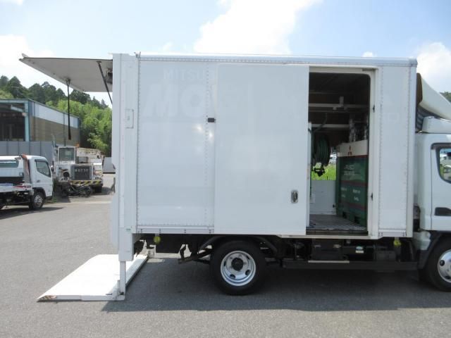 MITSUBISHI CANTER 2005 Image 31