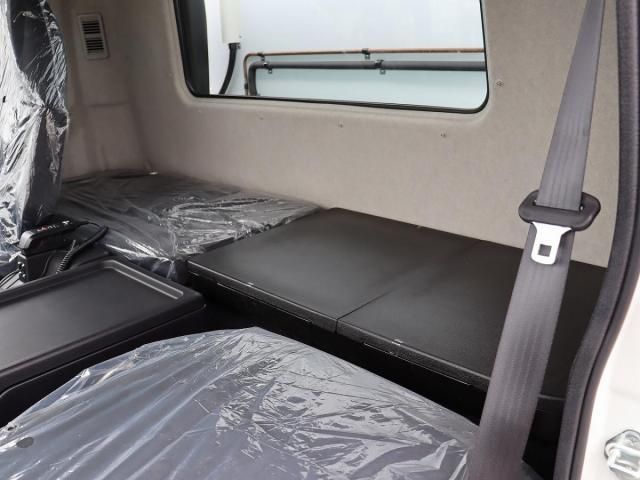 MITSUBISHI FUSOU FIGHTER 2025 Image 31