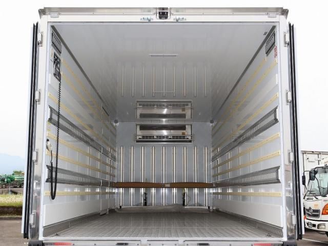 MITSUBISHI FUSOU FIGHTER 2025 Image 31