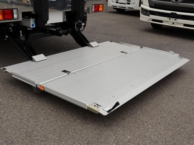 MITSUBISHI FUSOU FIGHTER 2025 Image 31