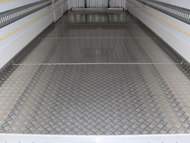 MITSUBISHI FUSOU FIGHTER 2025 Image 31