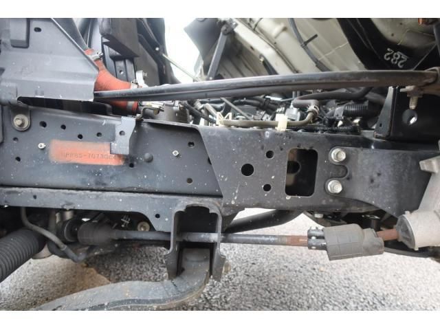 ISUZU ELF 2017 Image 31