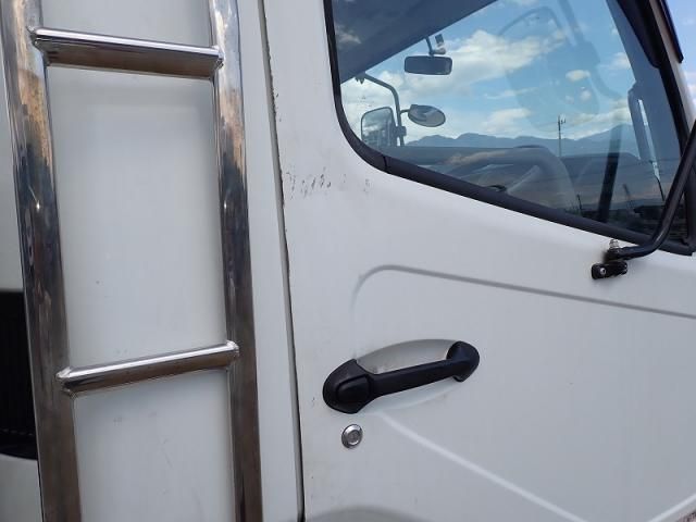 MITSUBISHI FUSOU FIGHTER 2015 Image 31