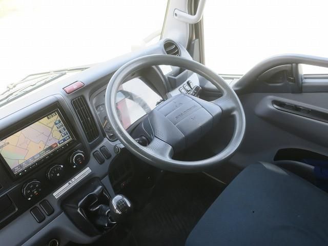MITSUBISHI CANTER 2016 Image 31