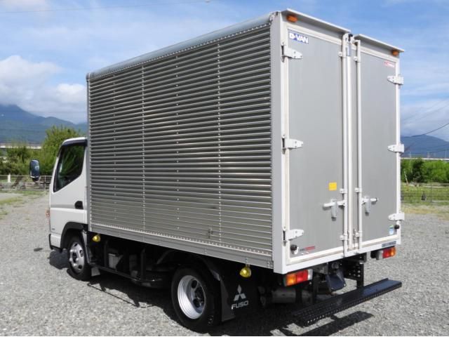 MITSUBISHI CANTER 2017 Image 31