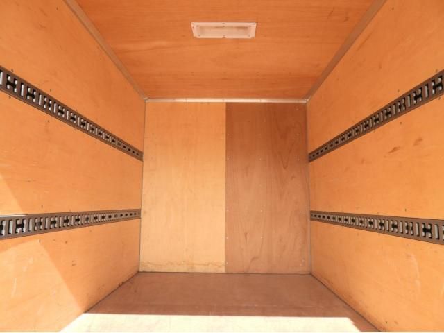 MITSUBISHI CANTER 2017 Image 31