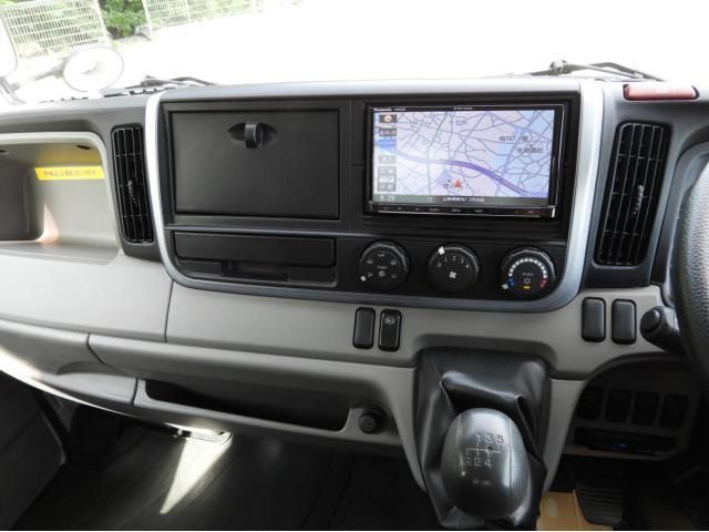 MITSUBISHI CANTER 2017 Image 31