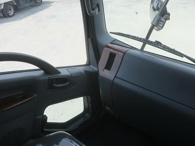 ISUZU FORWARD 2018 Image 31