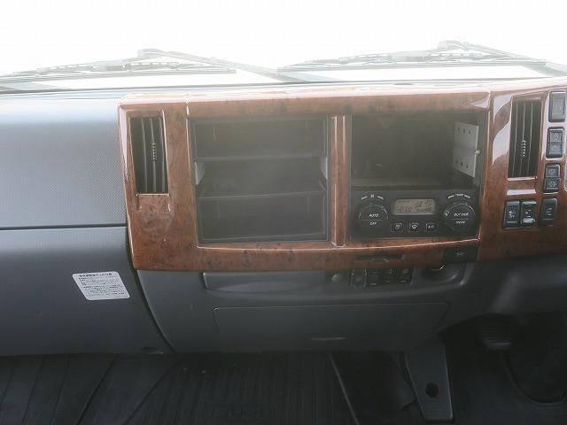 ISUZU FORWARD 2018 Image 31