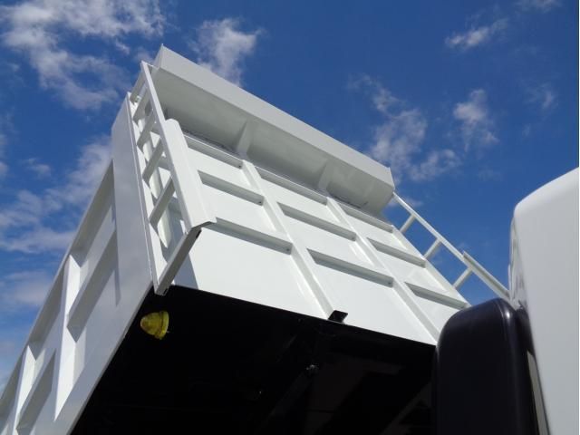 MITSUBISHI FUSOU FIGHTER 2024 Image 31