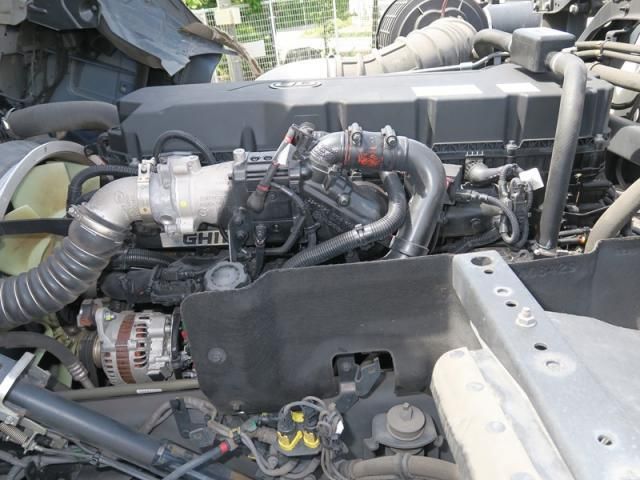 NISSAN DIESEL QUON 2021 Image 31