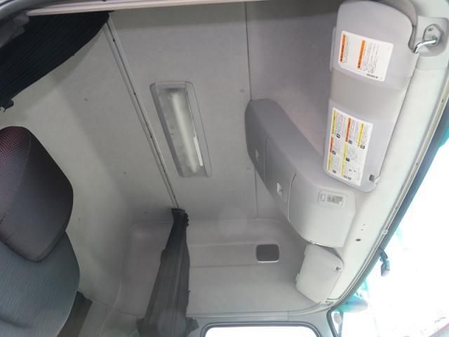 NISSAN DIESEL QUON 2021 Image 31