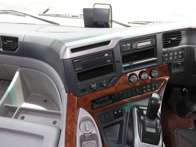 NISSAN DIESEL QUON 2021 Image 31