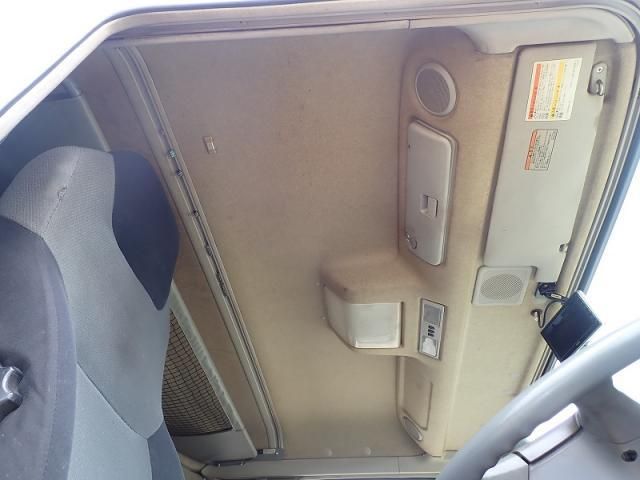 MITSUBISHI FUSOU SUPER GREAT 2015 Image 31