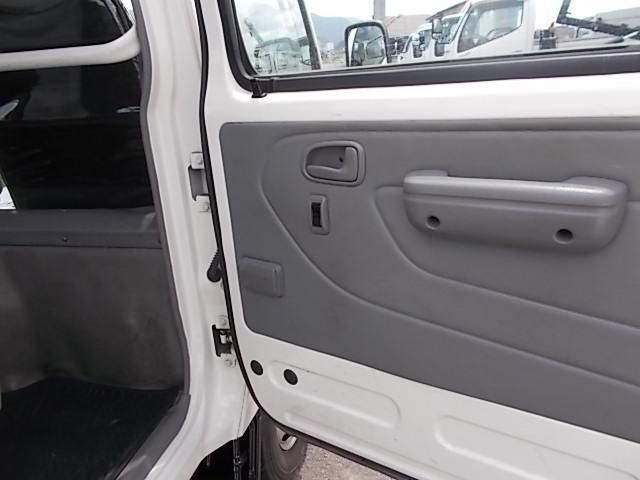 HINO DUTRO 2019 Image 31