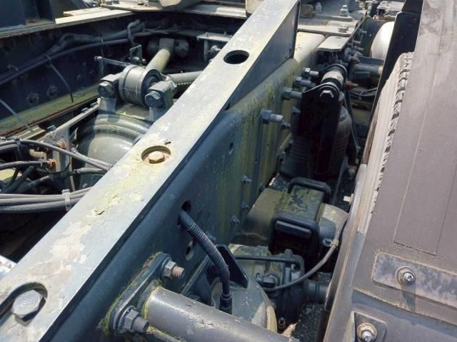 NISSAN DIESEL QUON 2011 Image 31