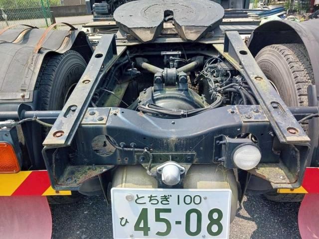 NISSAN DIESEL QUON 2011 Image 31