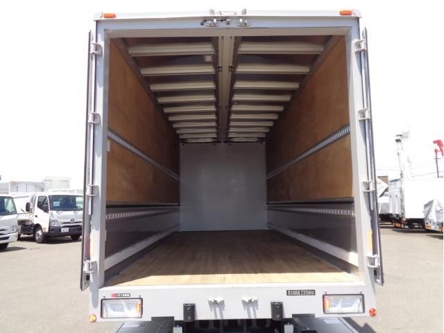 ISUZU FORWARD 2023 Image 31