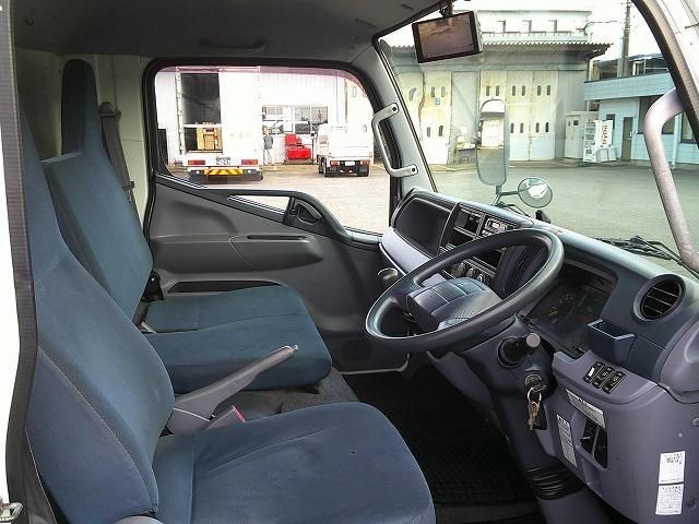 MITSUBISHI CANTER 2014 Image 31