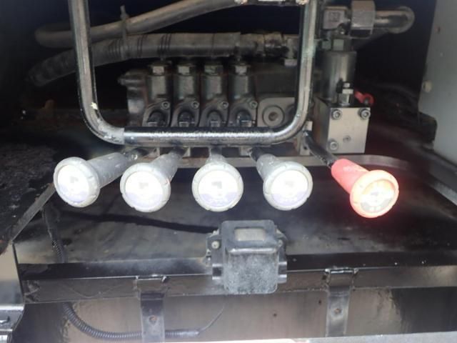 ISUZU ELF 2006 Image 31