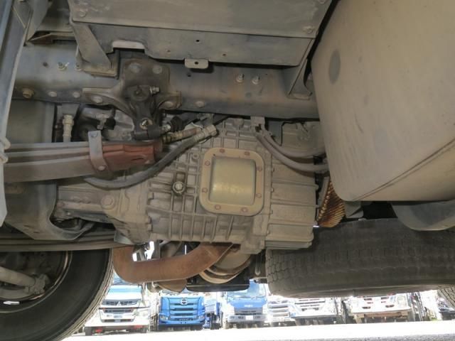 HINO PROFIA 2017 Image 31