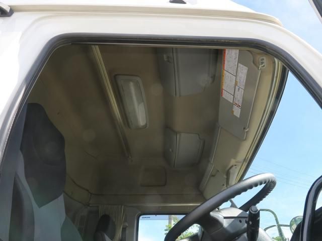 HINO PROFIA 2017 Image 31