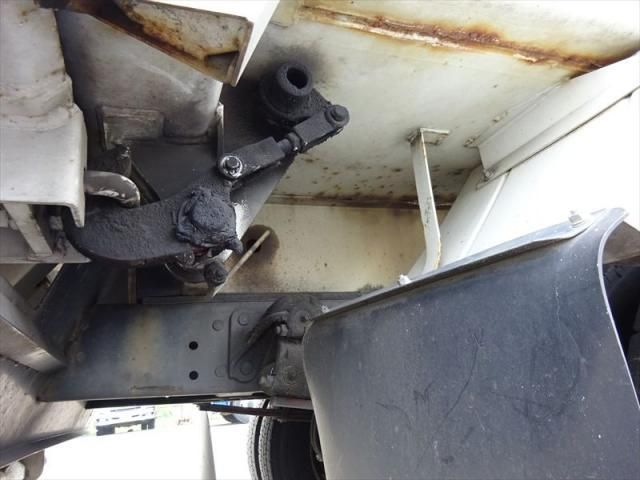 MITSUBISHI FUSOU FIGHTER 2013 Image 31