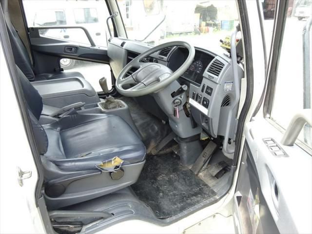 MITSUBISHI FUSOU FIGHTER 2013 Image 31