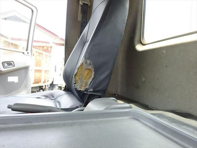 MITSUBISHI FUSOU FIGHTER 2013 Image 31