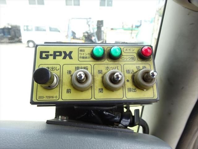 MITSUBISHI FUSOU FIGHTER 2013 Image 31