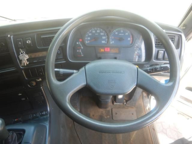 NISSAN DIESEL BIGTHUMB 2004 Image 31