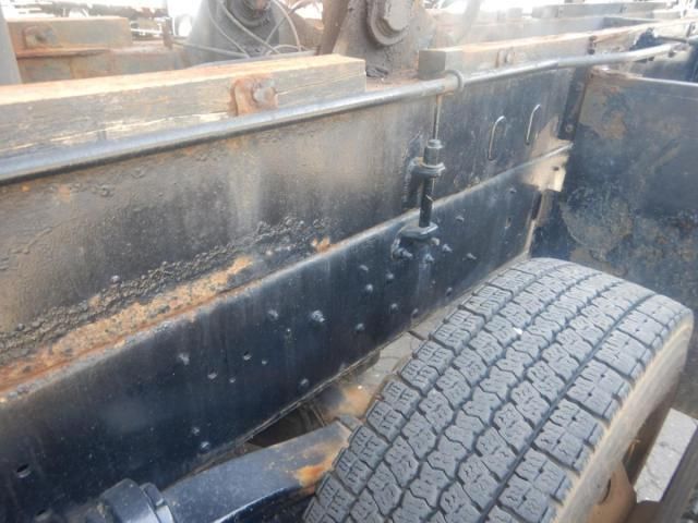 NISSAN DIESEL BIGTHUMB 2004 Image 31