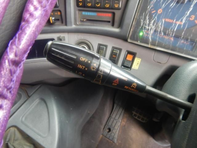 HINO PROFIA 2000 Image 31