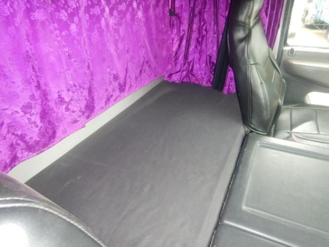 HINO PROFIA 2000 Image 31