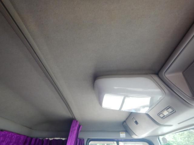 HINO PROFIA 2000 Image 31