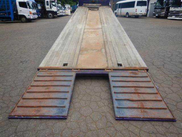 HINO PROFIA 2000 Image 31