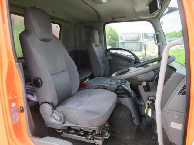 ISUZU FORWARD 2015 Image 31
