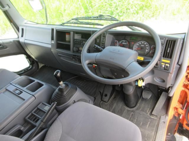 ISUZU FORWARD 2015 Image 31