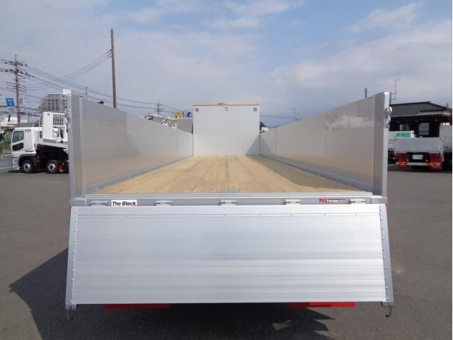 MITSUBISHI FUSOU SUPER GREAT 2025 Image 31