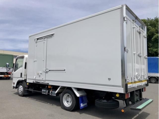 ISUZU ELF 2017 Image 31