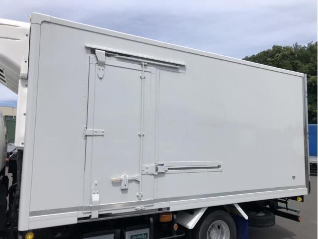 ISUZU ELF 2017 Image 31