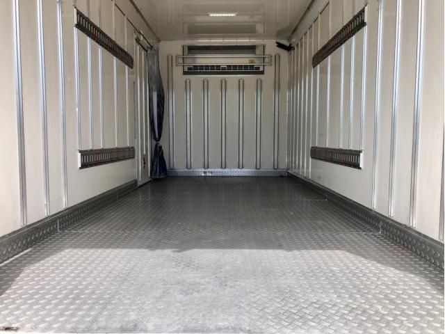 ISUZU ELF 2017 Image 31