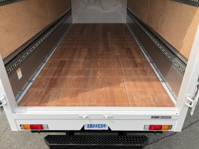 MITSUBISHI CANTER 2025 Image 31