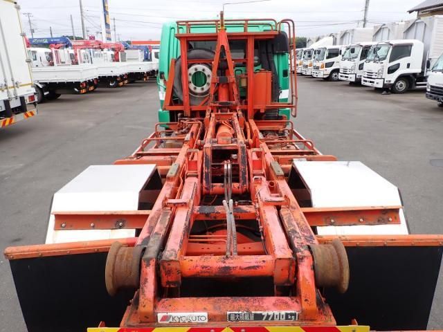 MITSUBISHI FUSOU FIGHTER 2011 Image 31