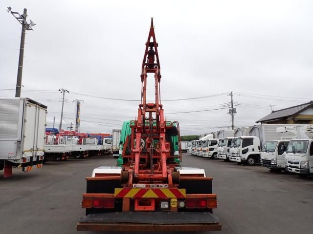 MITSUBISHI FUSOU FIGHTER 2011 Image 31