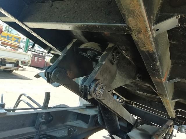 MITSUBISHI FUSOU FIGHTER 2015 Image 31