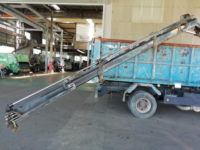 MITSUBISHI FUSOU FIGHTER 2015 Image 31