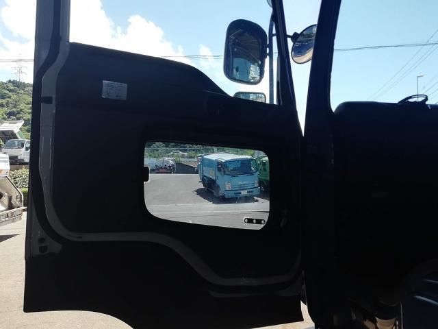 ISUZU GIGA 2010 Image 31