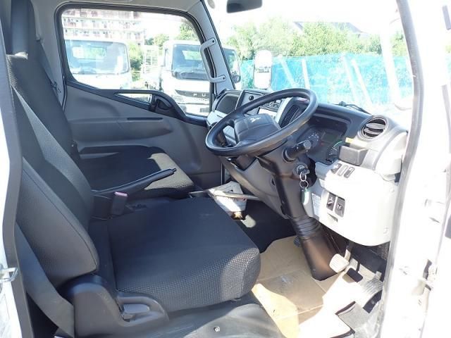MITSUBISHI CANTER 2016 Image 31